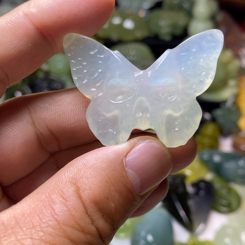 【闪购商品】蛇纹石玉未镶嵌颈饰