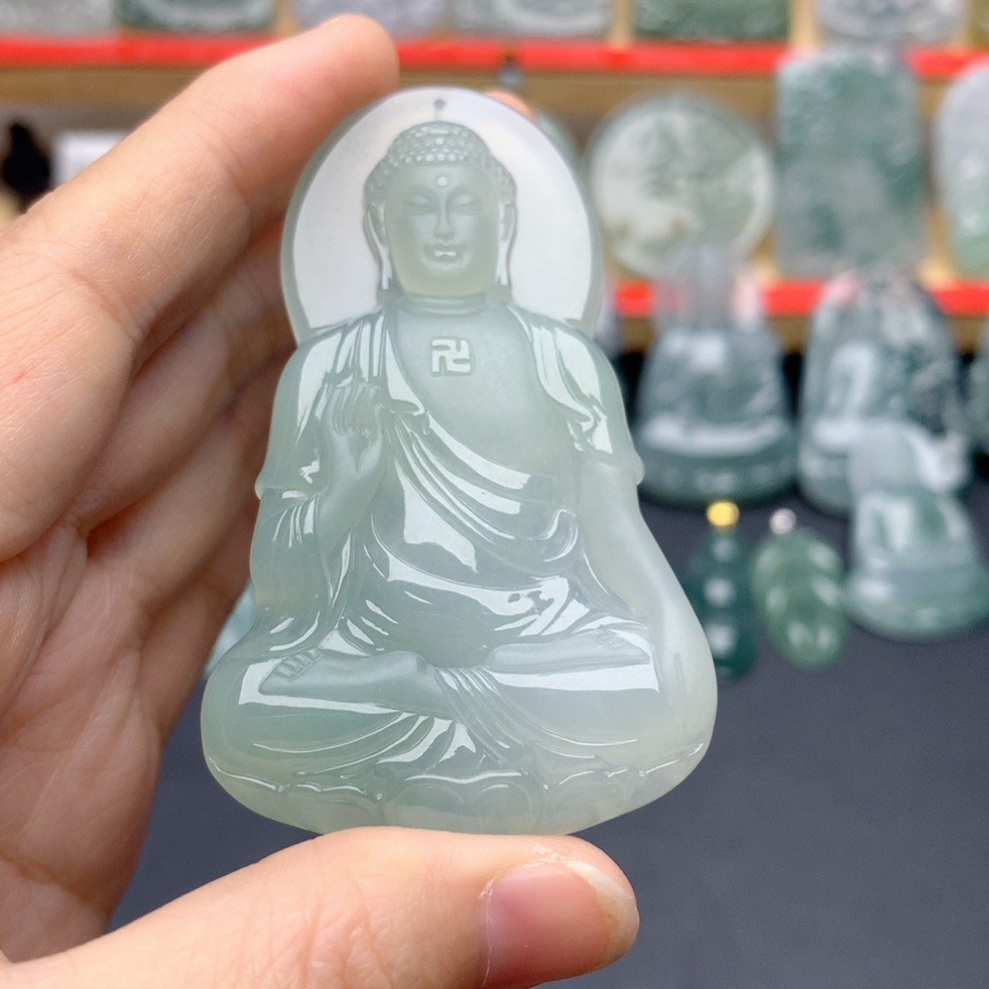 凉***晓翡翠未镶嵌颈饰阿弥陀佛