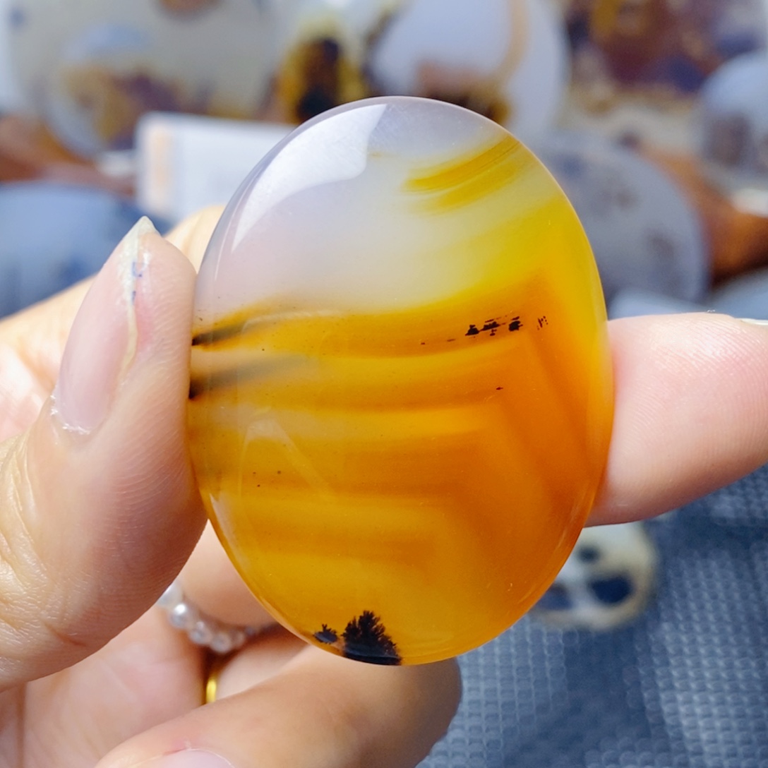 玛瑙/玉髓未镶嵌珠宝奇石