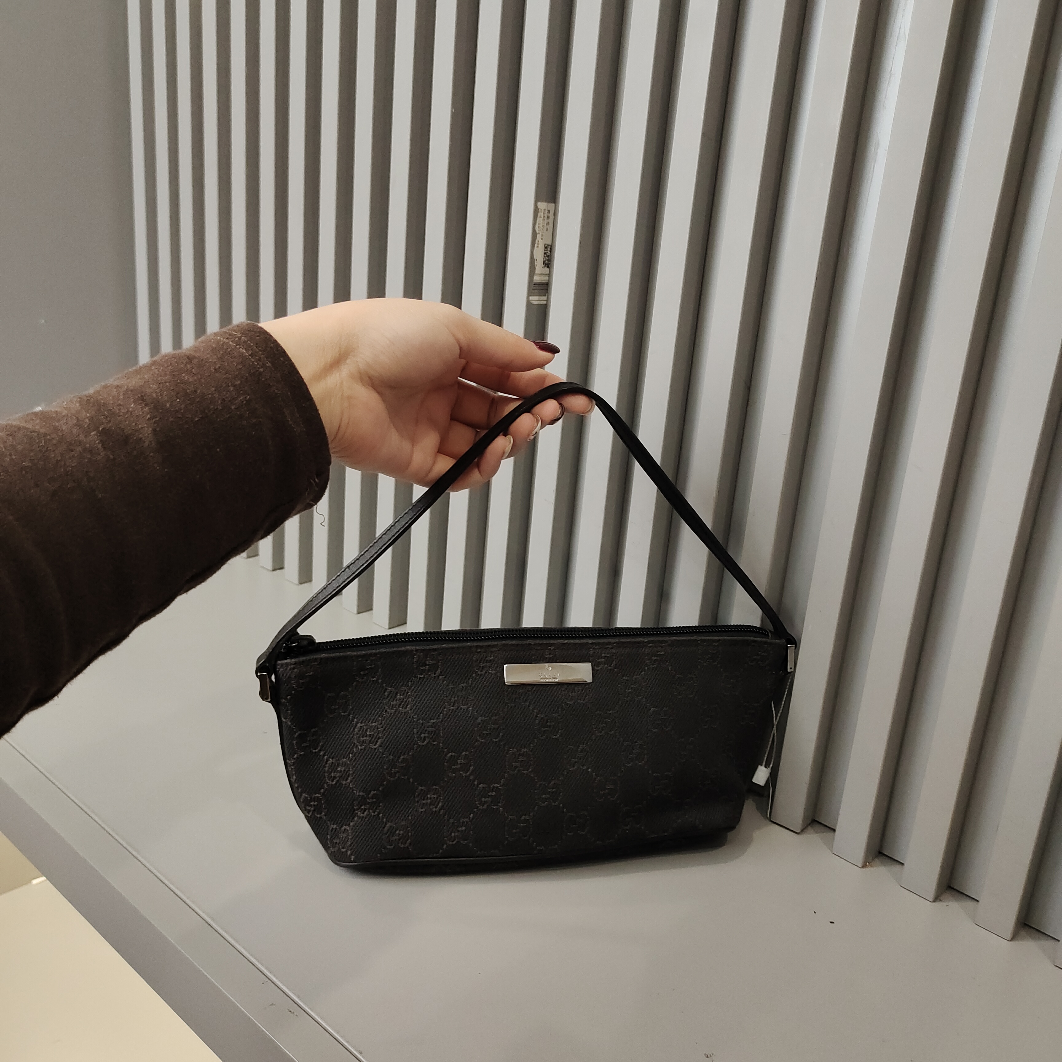 95新 GUCCI/古驰 兔兔奢欣欣/古驰小船单肩包/240218060