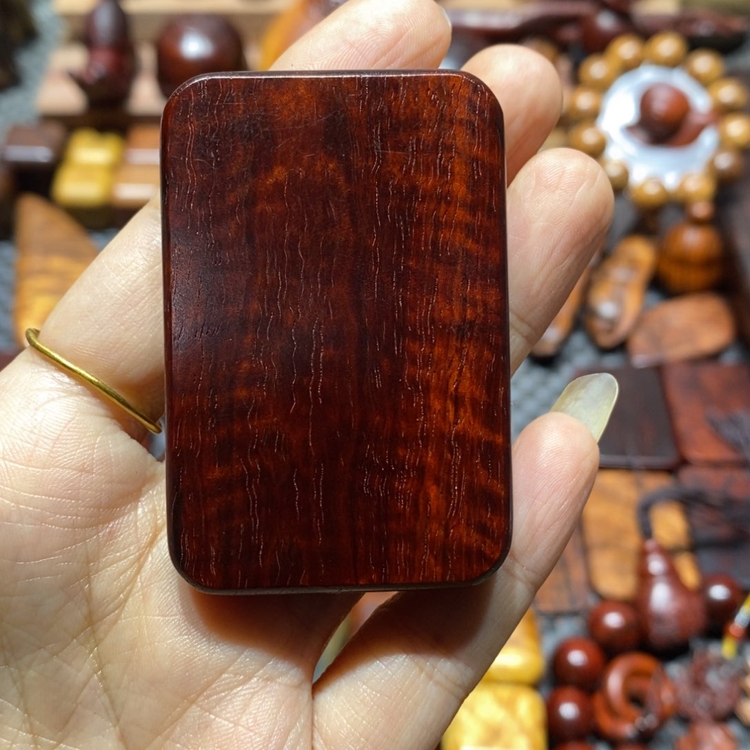 寻***首檀香紫檀（小叶紫檀）