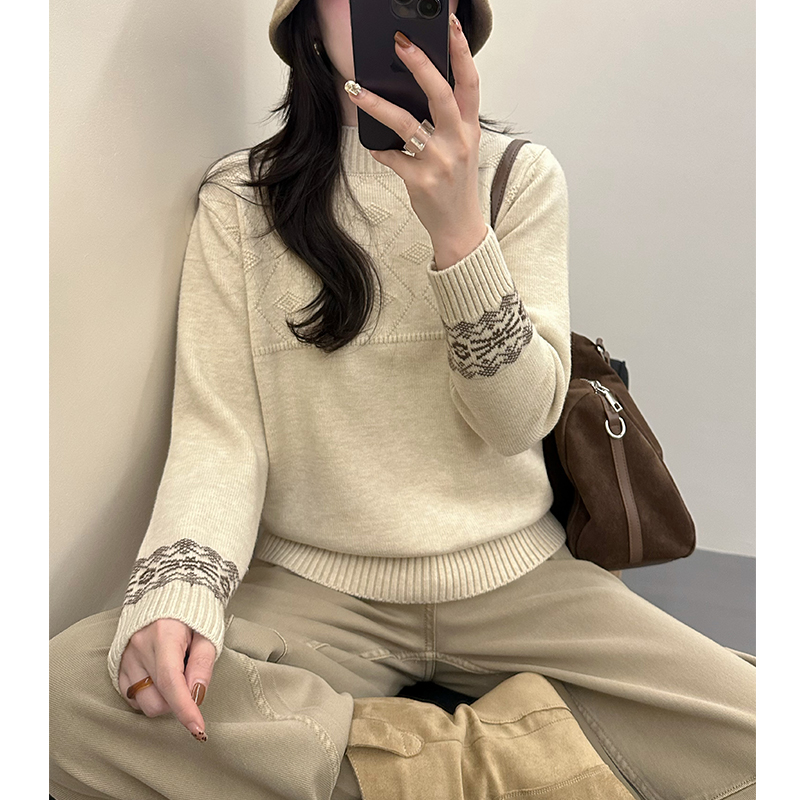 提花半高领套头毛衣女士秋冬新款时尚洋气宽松内搭针织打底衫加厚