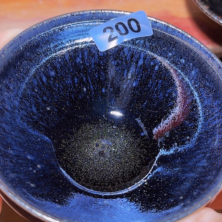 茶盏在于对一份不完美与执着中