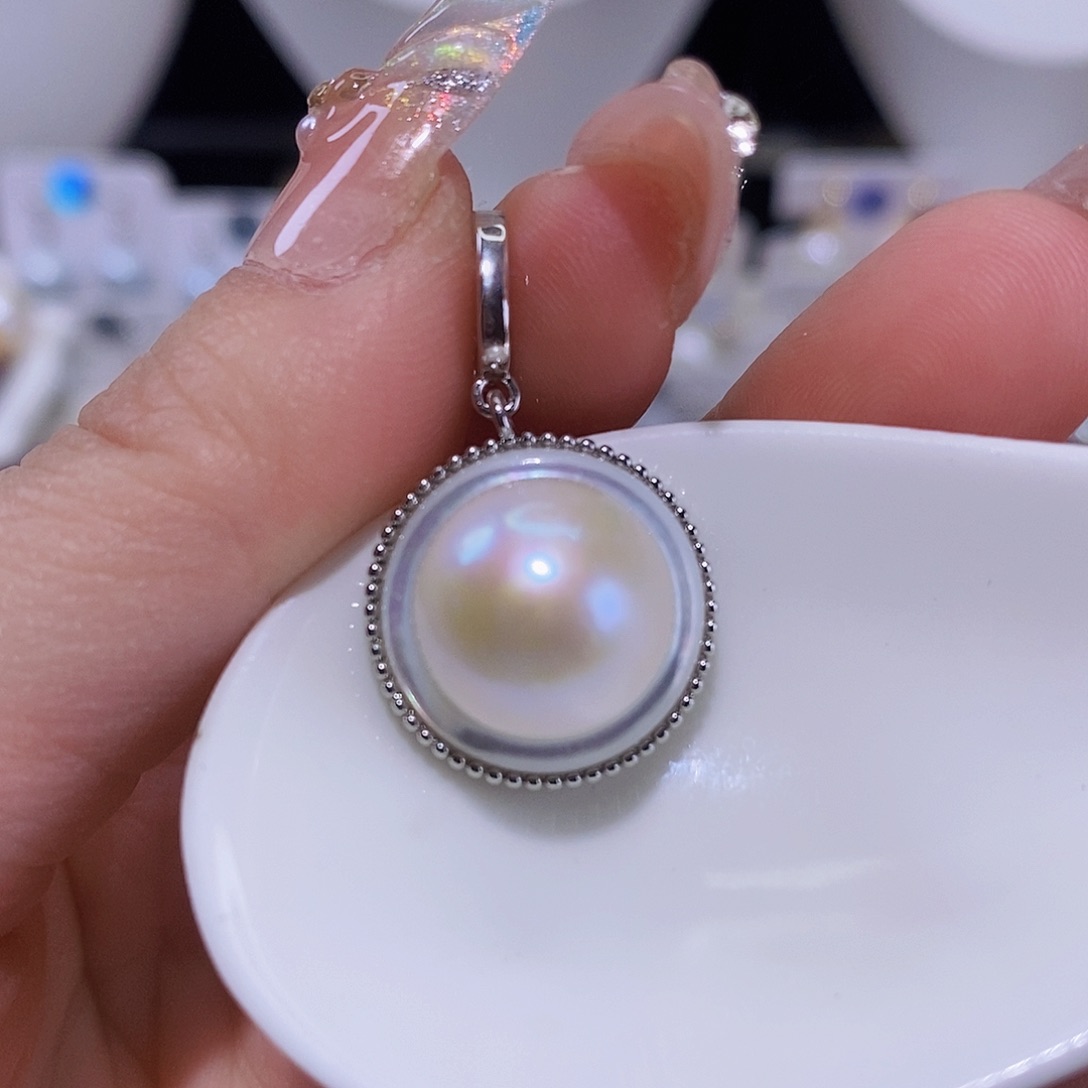 淡水珍珠颈饰合金