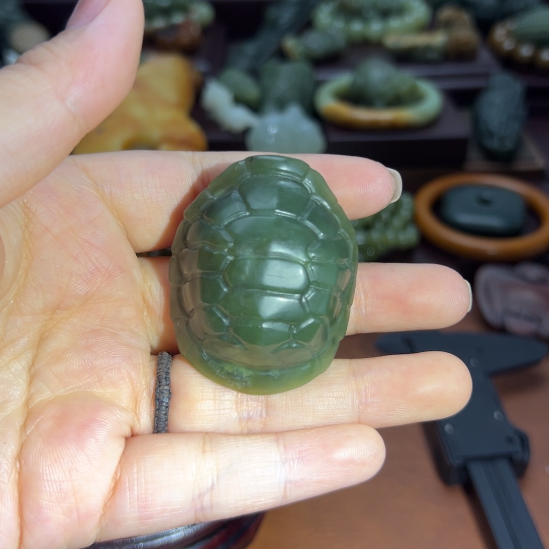 和田玉未镶嵌珠宝奇石