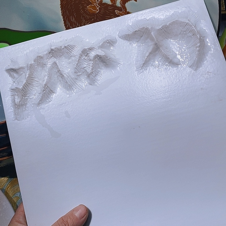 瓷片新年快乐。万事如意