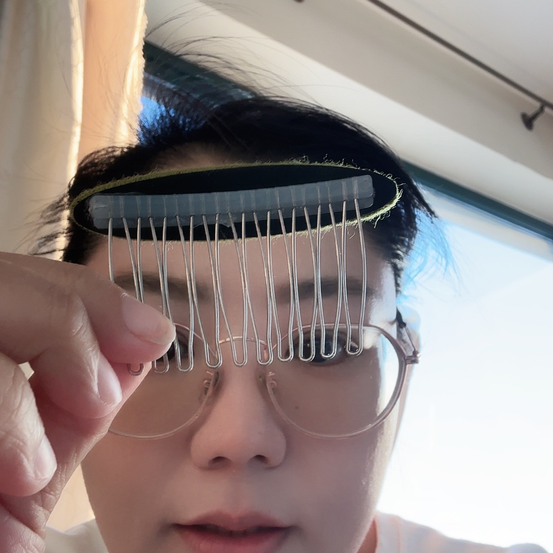 布艺铁合金牛油果绿色发梳