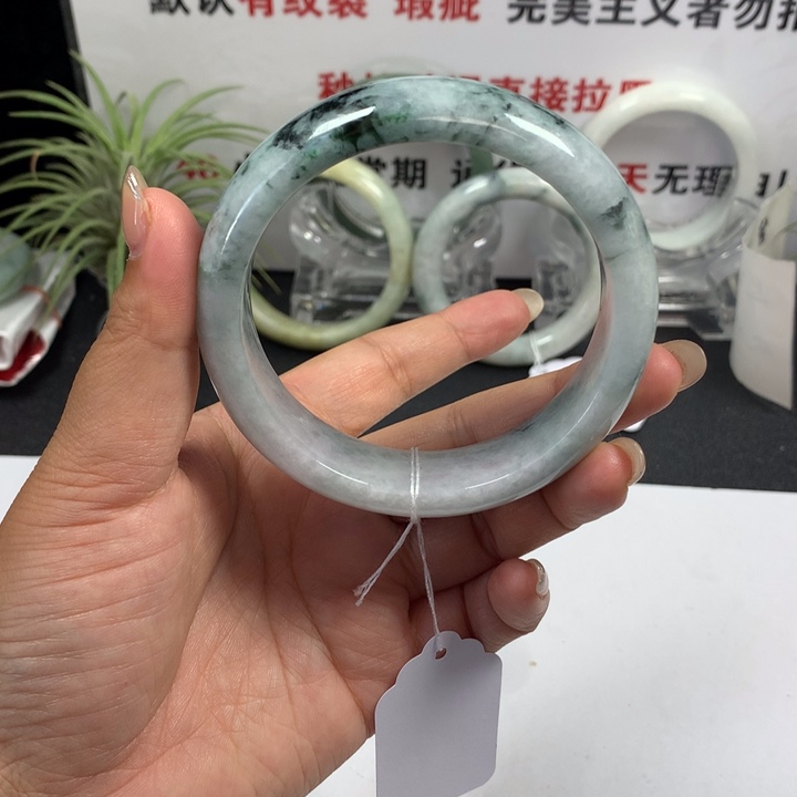 未镶嵌手镯翡翠57