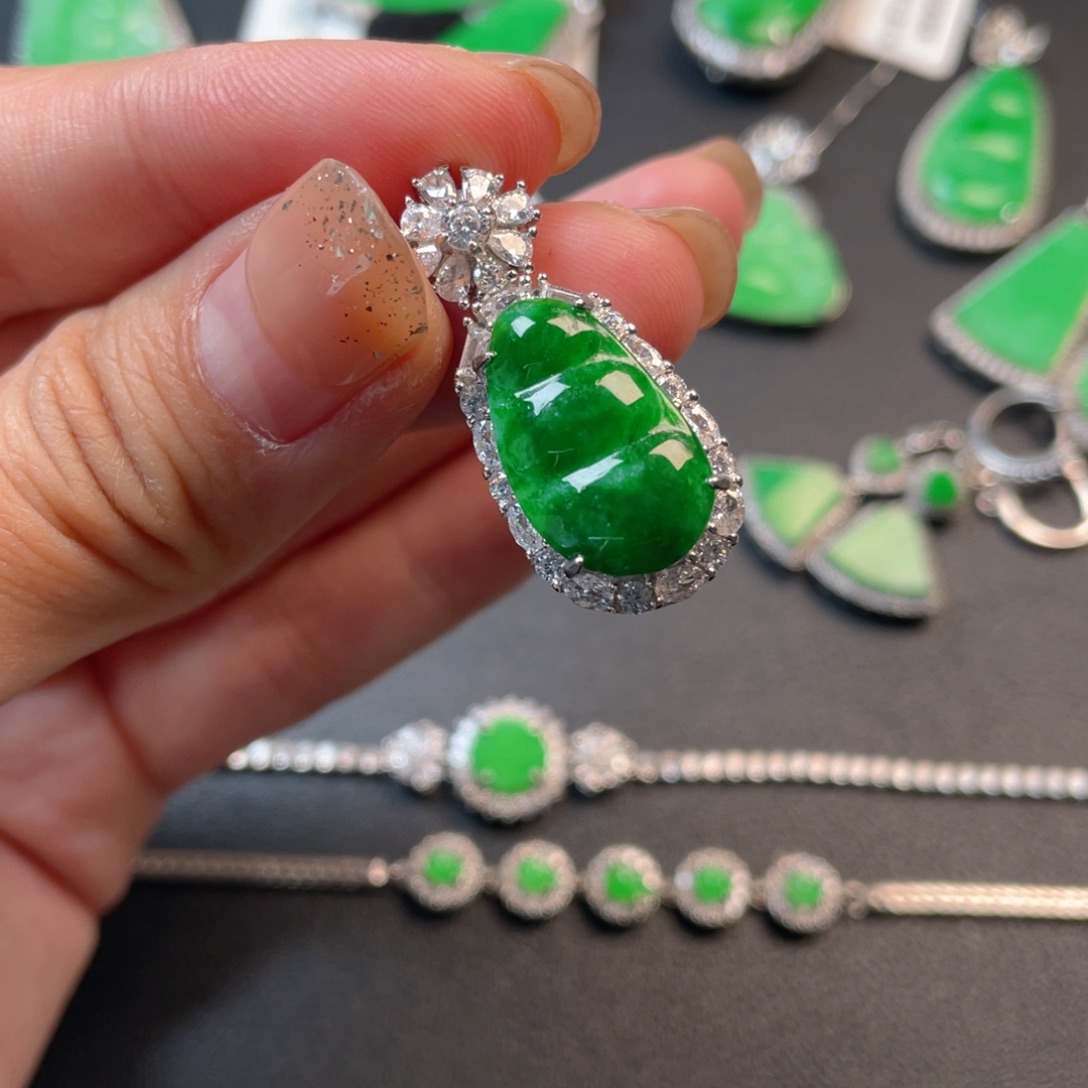 翡翠吊坠(不含链)银S925镶嵌