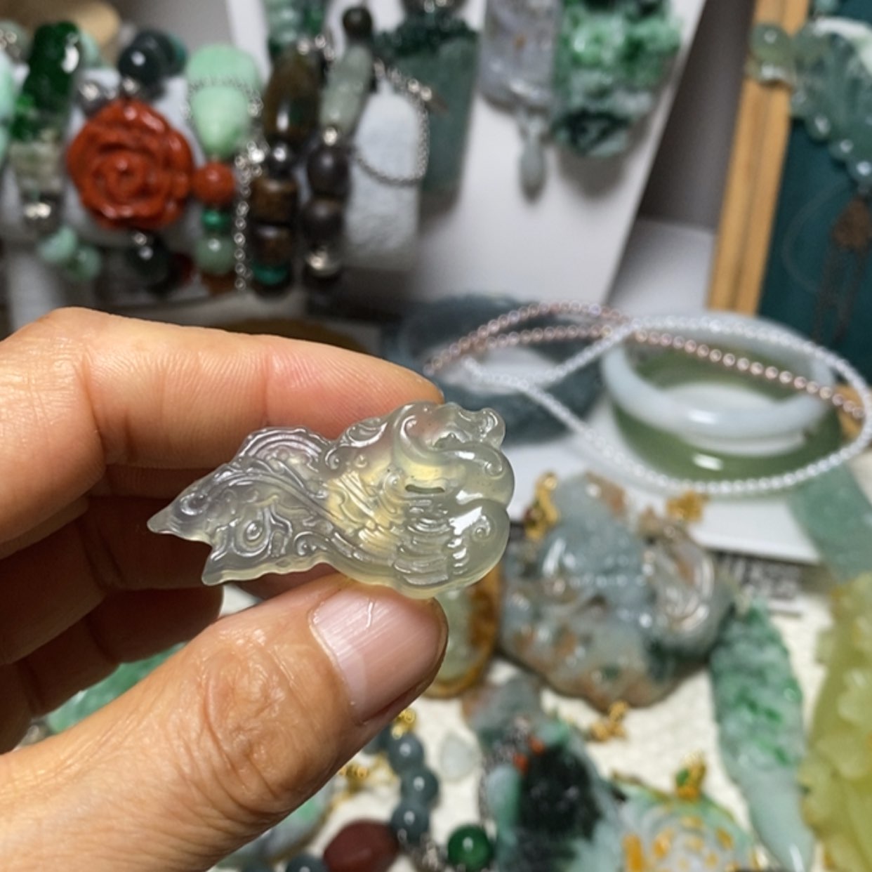 【闪购商品】蛇纹石玉吊坠未镶嵌