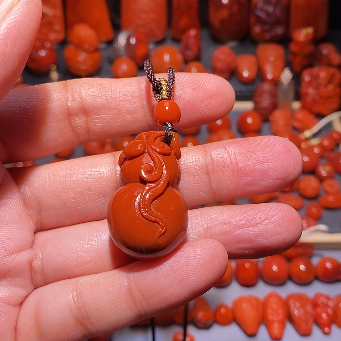 敢***敢南红玛瑙未镶嵌精工葫芦