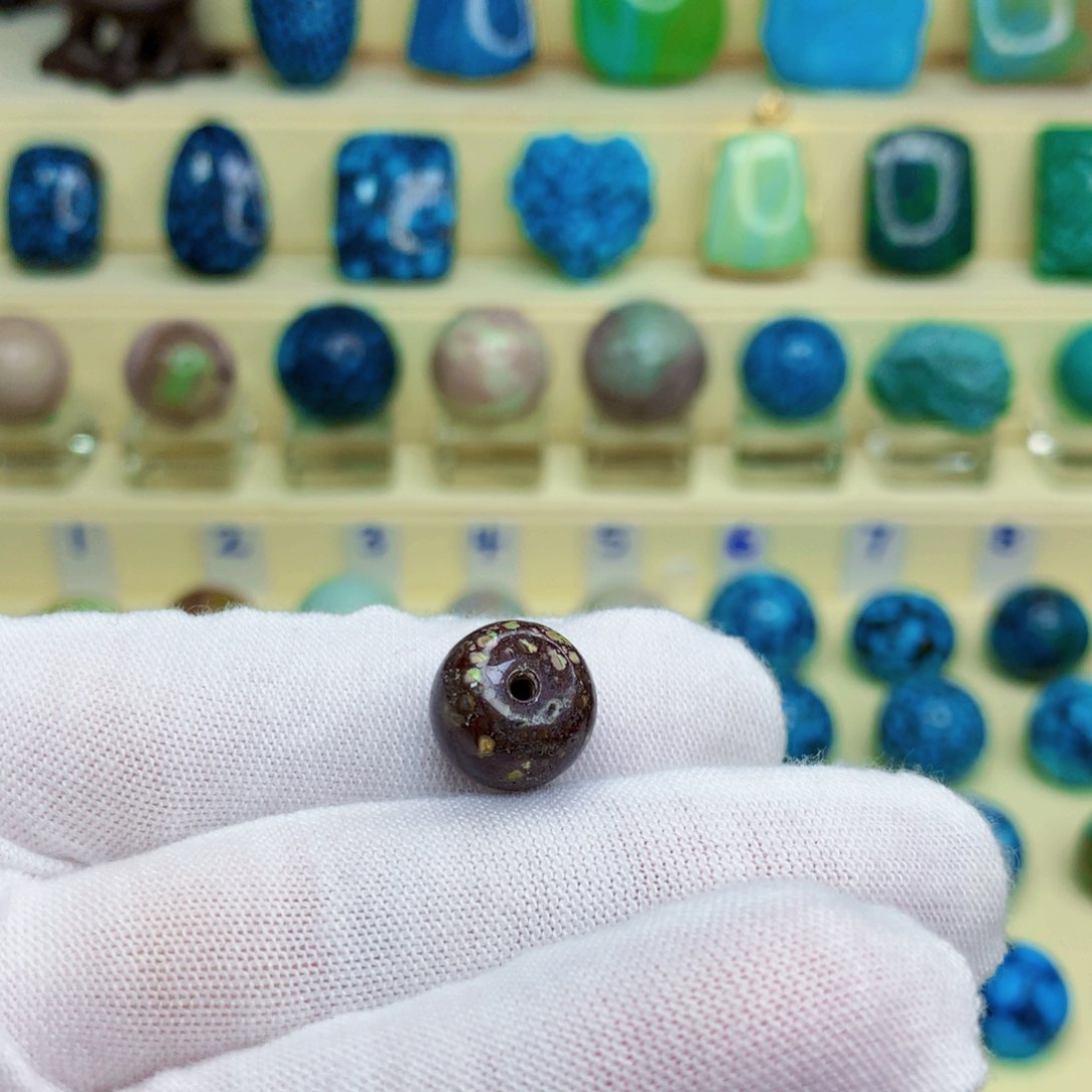 绿松石绿松石未镶嵌