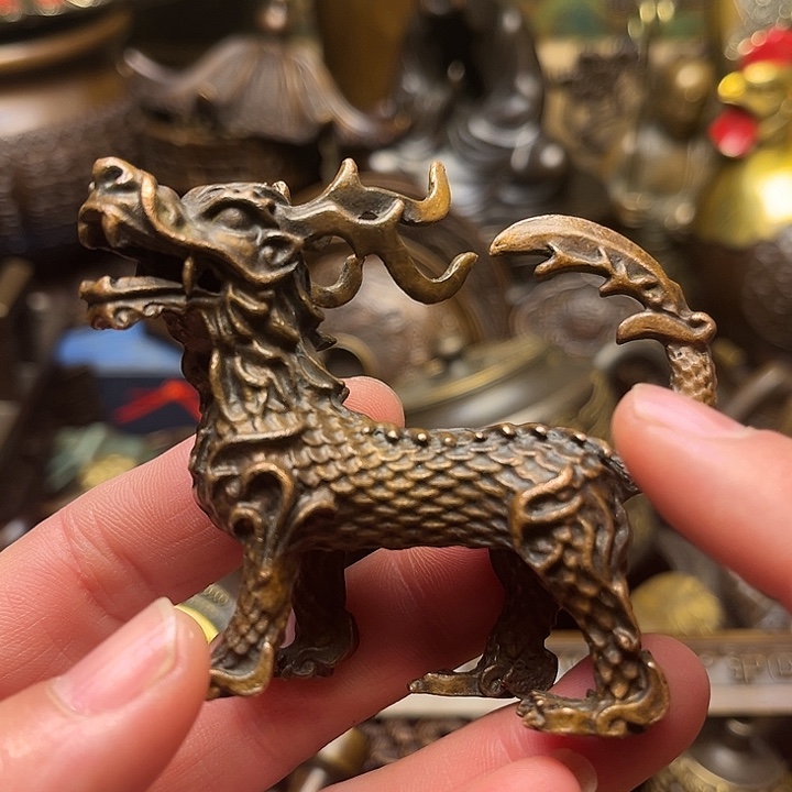 精美铜器批发档口