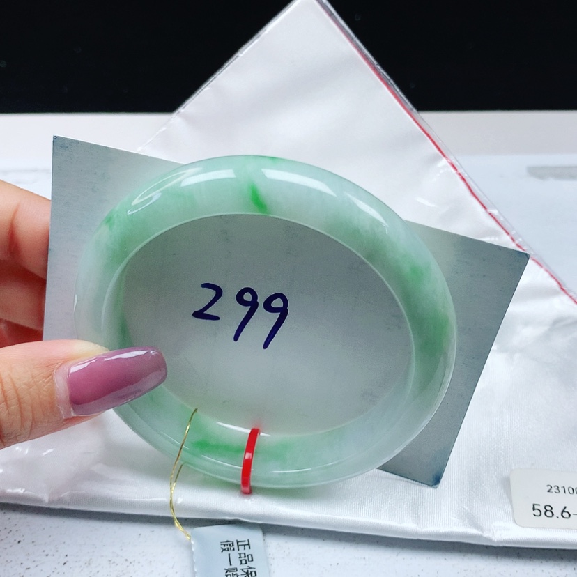 【闪购商品】翡翠手镯未镶嵌 正圈58+