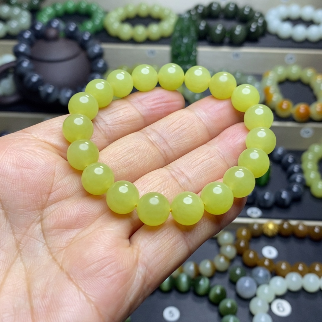 和田玉未镶嵌手串