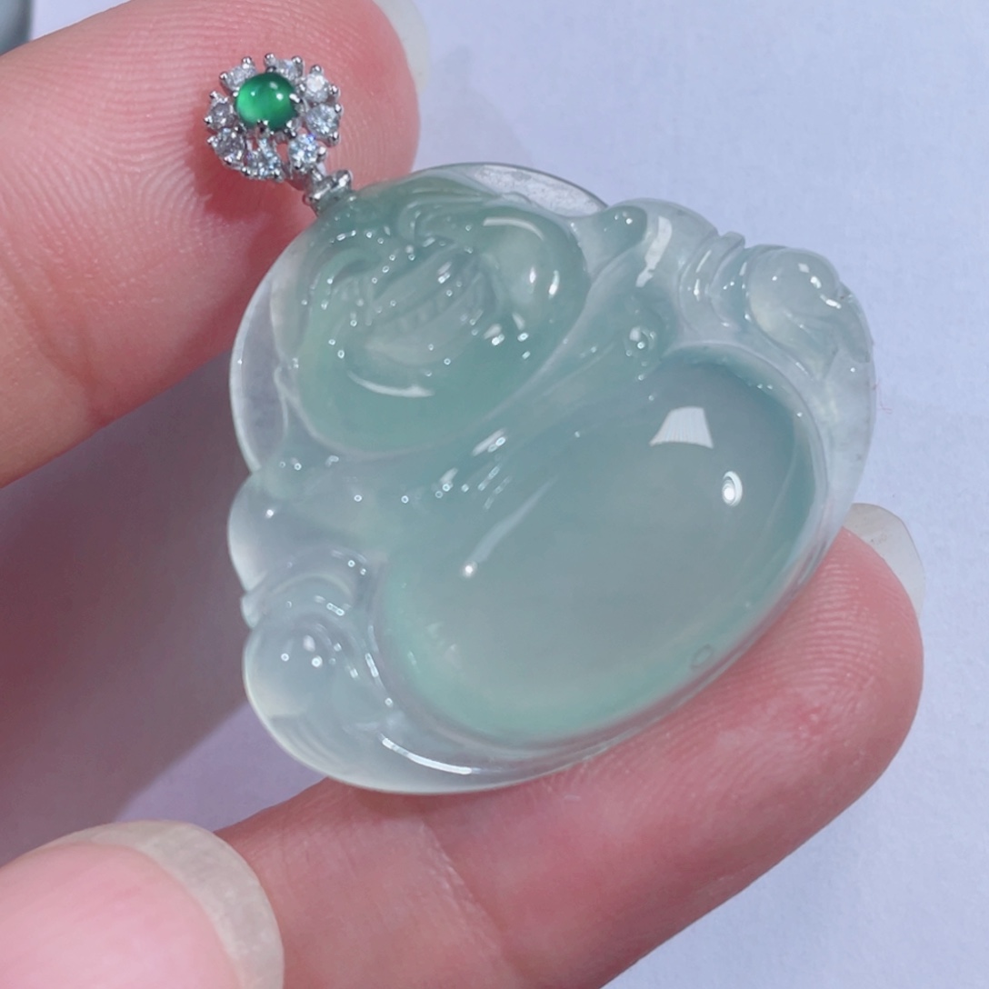 翡翠18K金镶嵌颈饰佛公