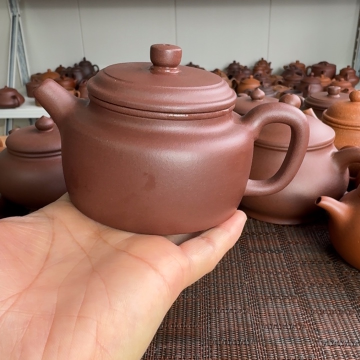 硕***～茶壶紫砂底槽清得中200cc