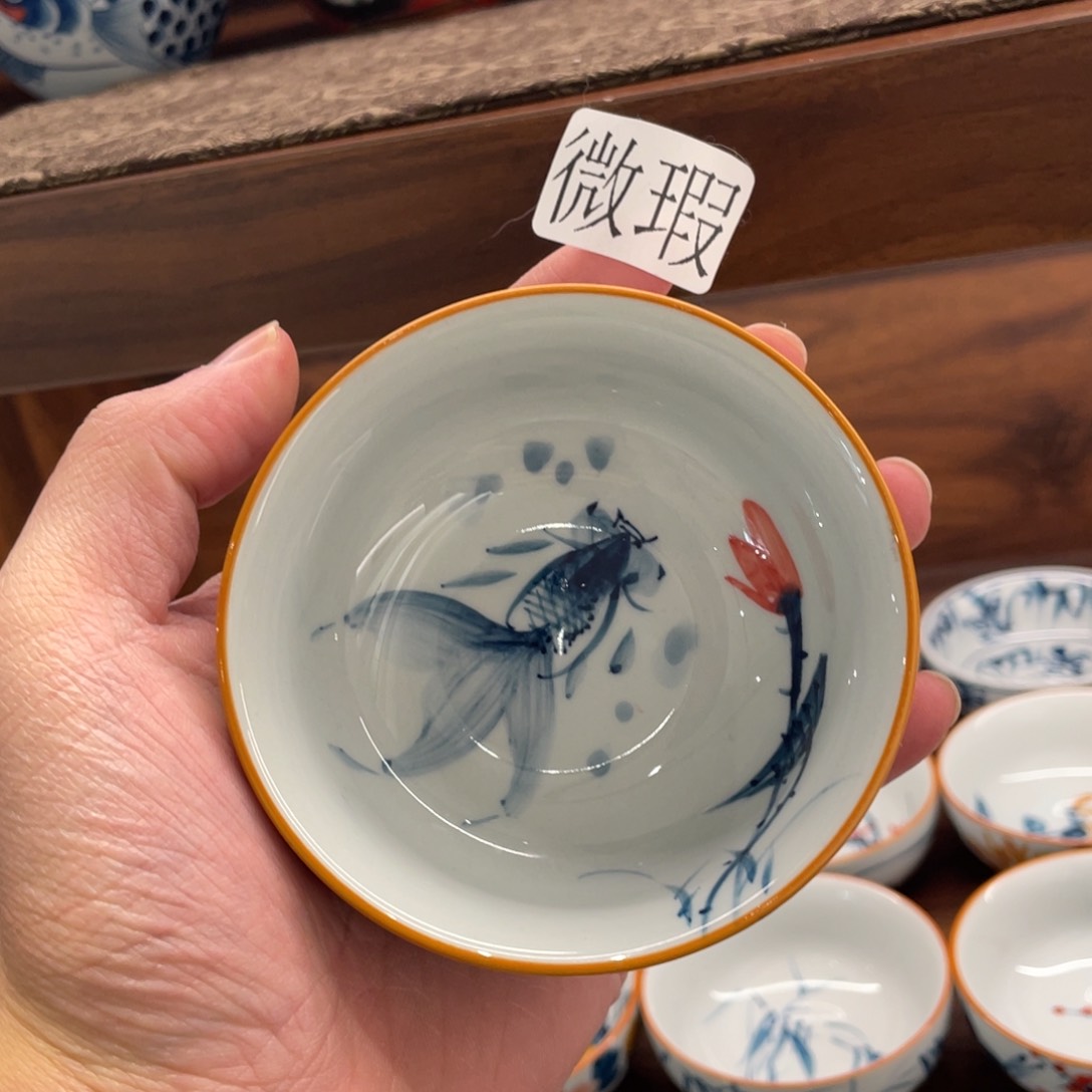 釉下手绘茶具微瑕