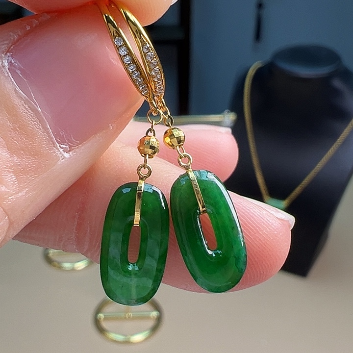 翡翠耳饰18K金镶嵌耳饰
