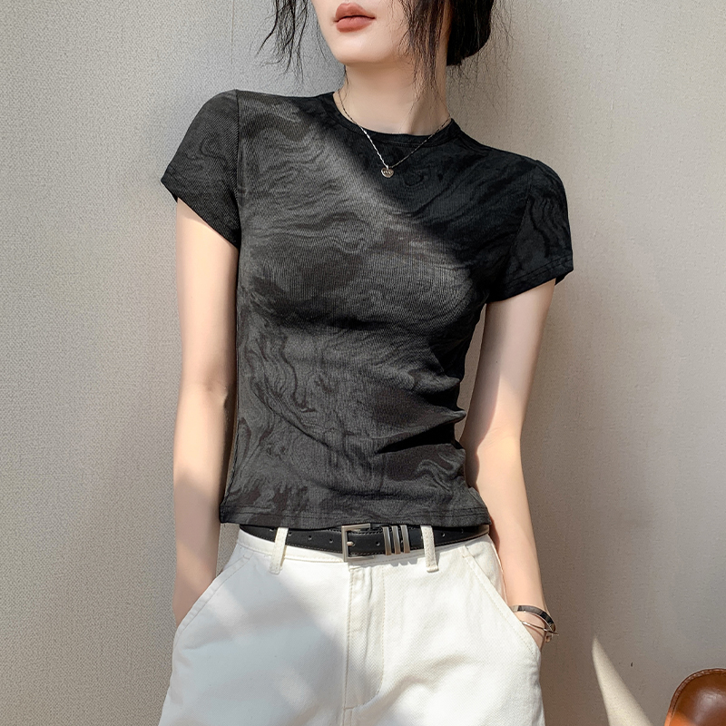 百搭洋气扎染短袖T恤女2025打底衫女款爆款2025新款显瘦内搭衣服