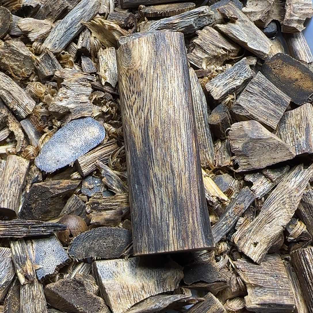 沉香沉香碎屑原汁原味