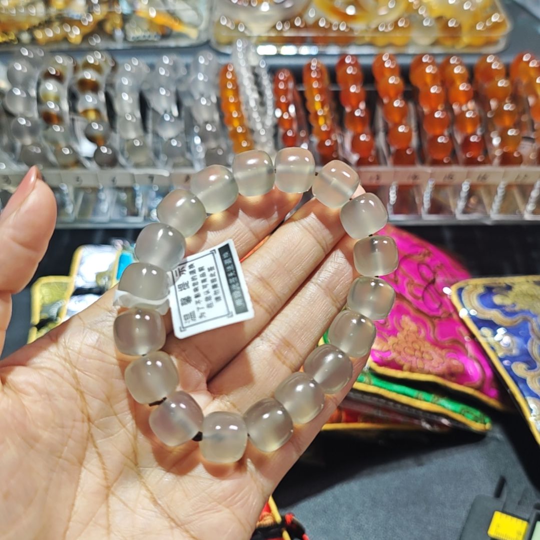 奇***遇玛瑙/玉髓未镶嵌颈饰