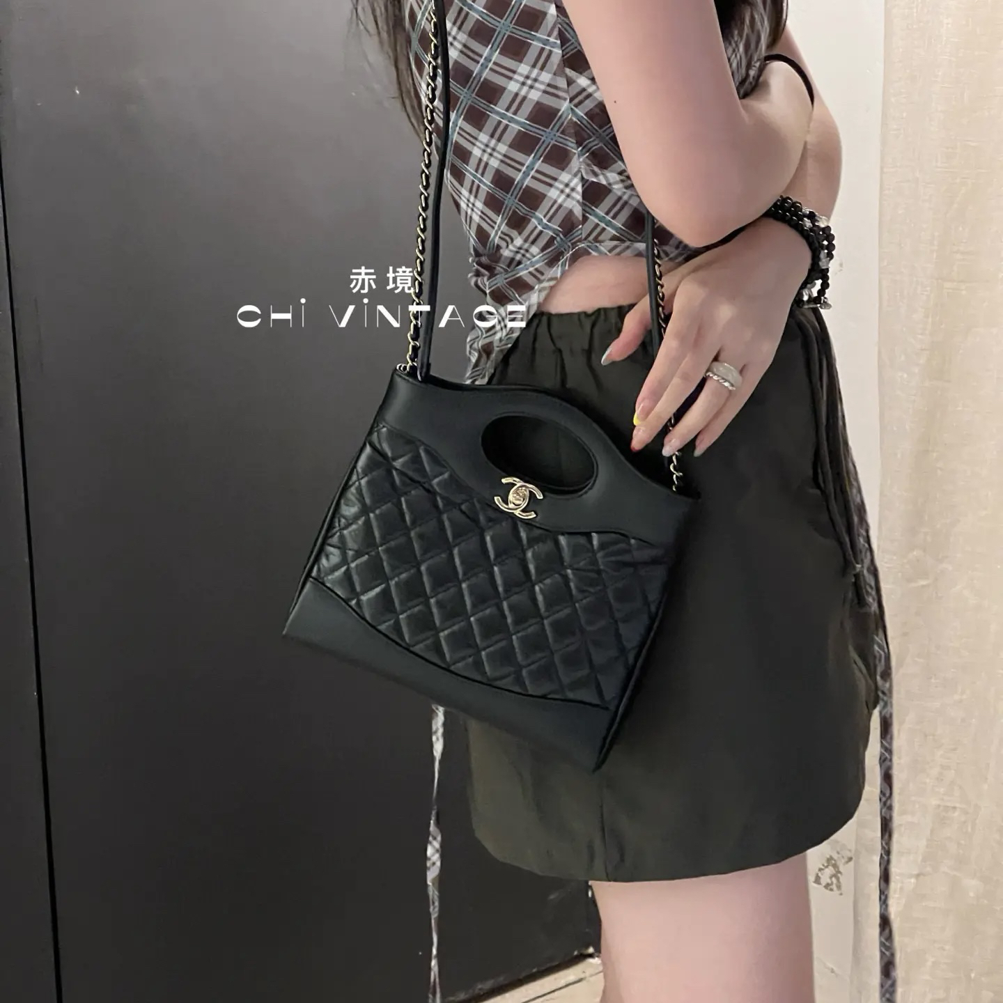 99新 Chanel/香奈儿 7623 黑金24c油蜡皮31bagmini斜挎包