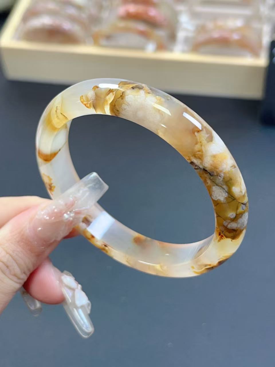 樱花玛瑙天然手镯秋日金桂落腕间，冰透炸花