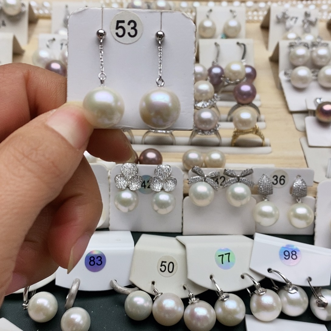 颈饰银S925镶嵌淡水珍珠