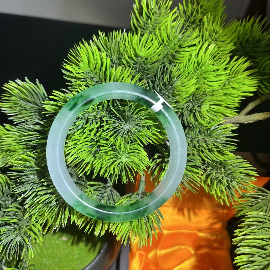 YS0067精品飘花手镯（无礼盒）