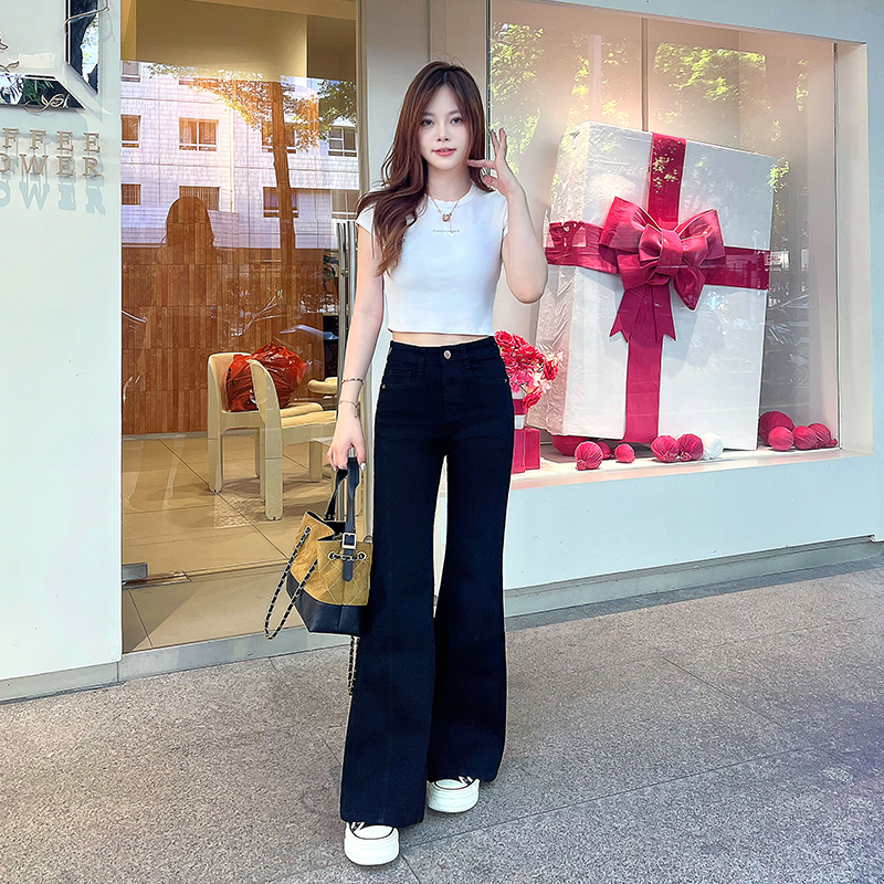 黑色高腰微喇牛仔裤女款秋季2025新款设计感修身显瘦高腰喇叭裤