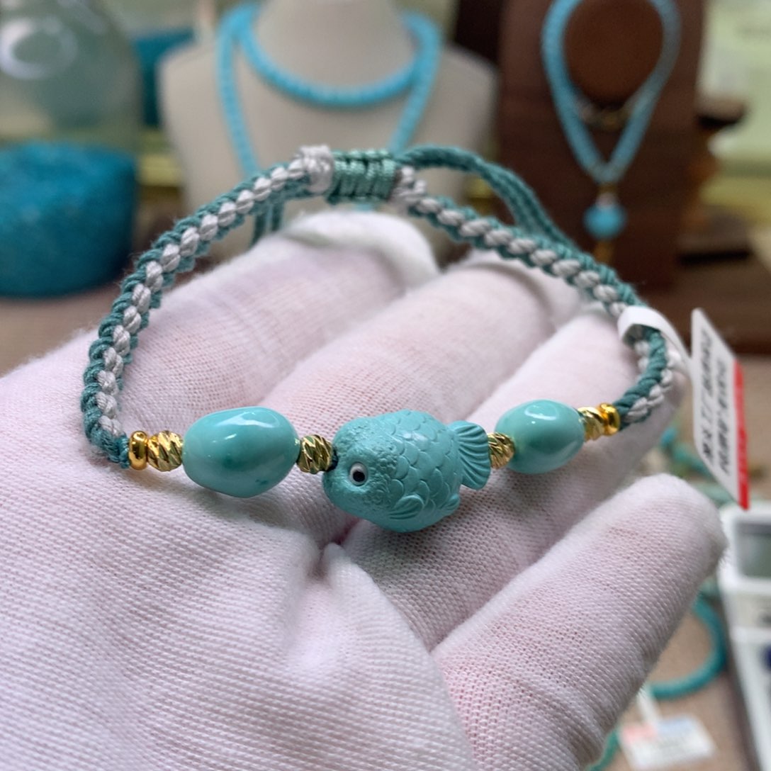 绿松石配饰未镶嵌