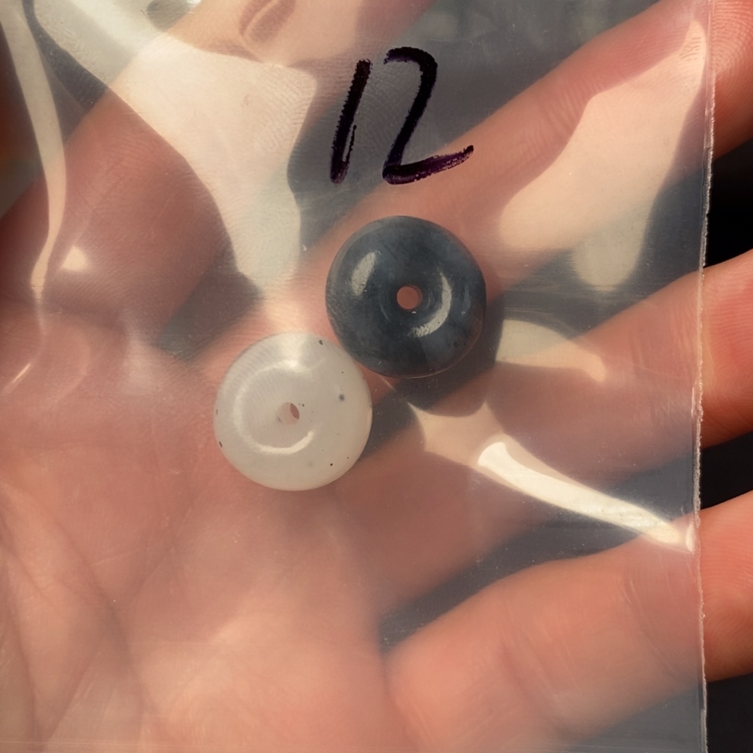 V***c和田玉未镶嵌挂件