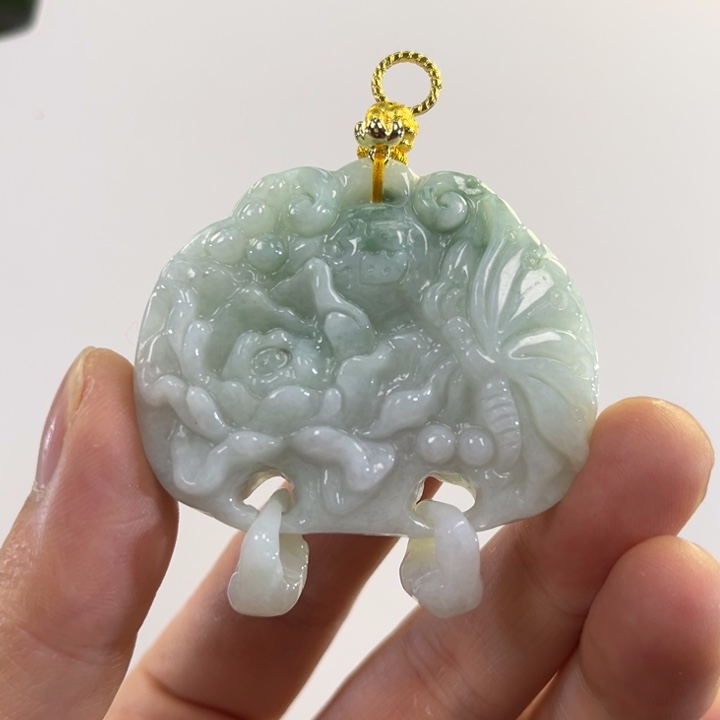 翡翠吊坠(赠链)未镶嵌代编织