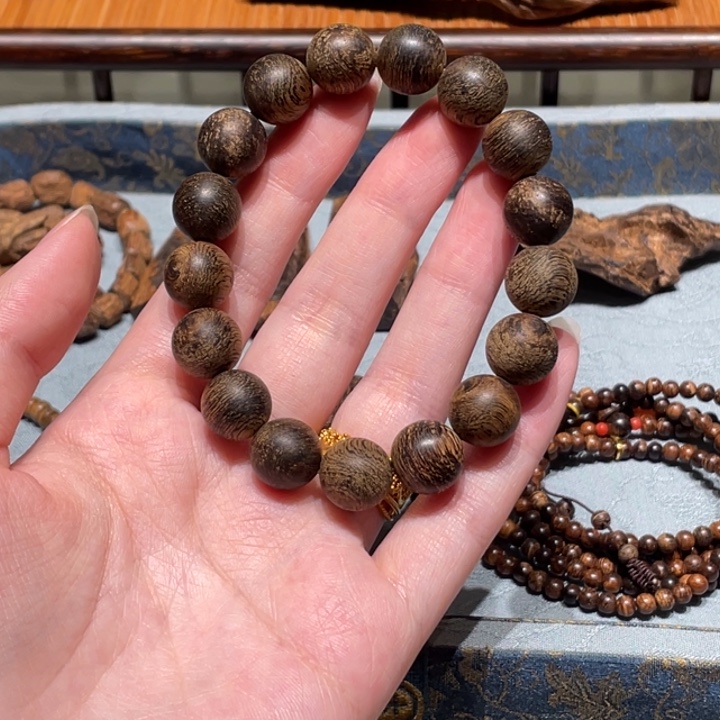 沉香碎屑沉香碎屑文莱黑棋1.2味道好