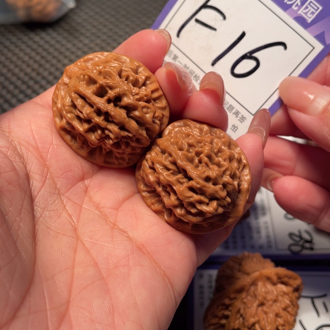 把件文玩核桃16号秦闷32