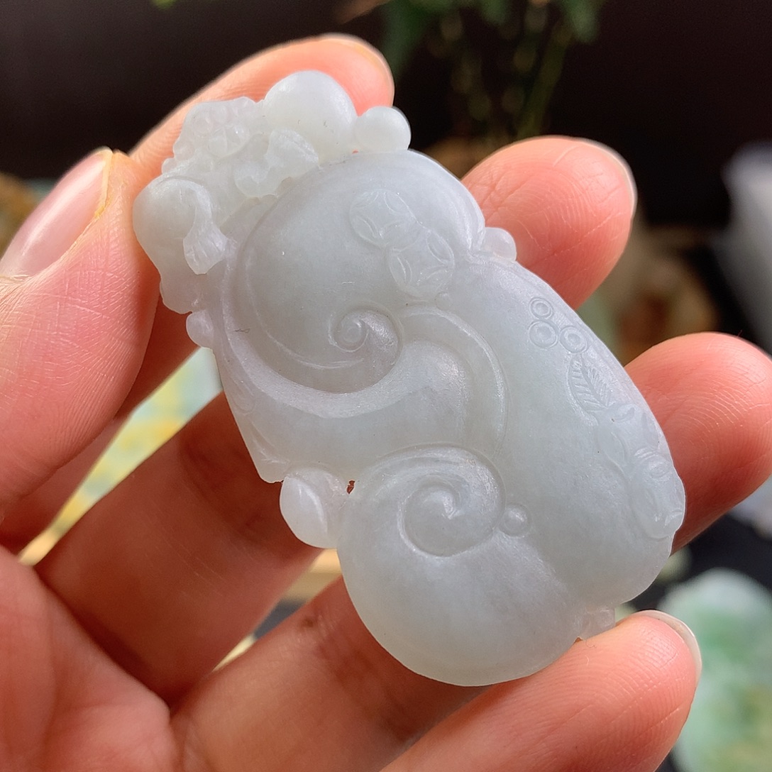 定制翡翠未镶嵌如意