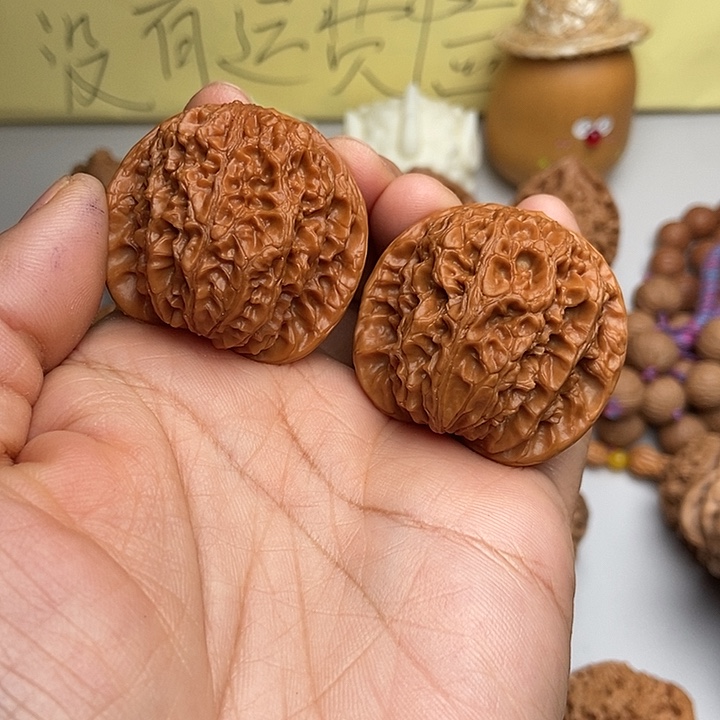 唯***中吊坠文玩核桃40血麒麟