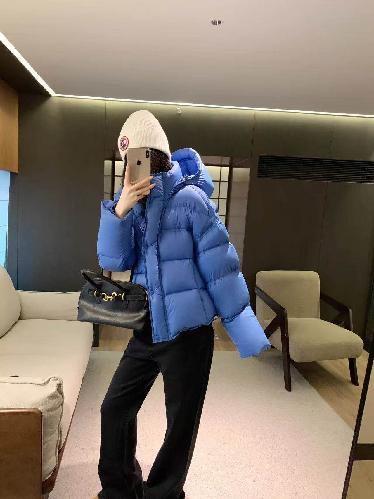 绒子含量90% 冬季时尚百搭短款连帽女装羽绒服外套033