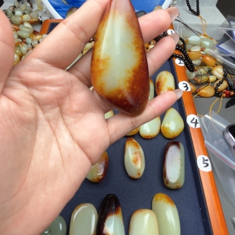 和田玉颈饰未镶嵌洪*