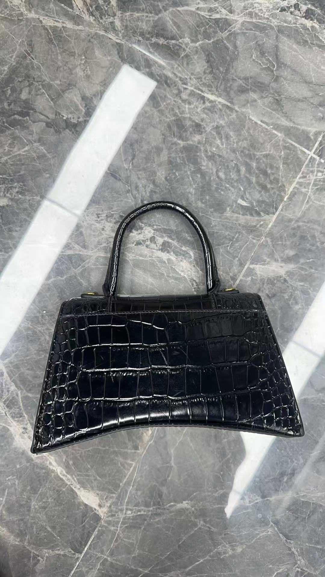 2025新款真皮女包T型黑色