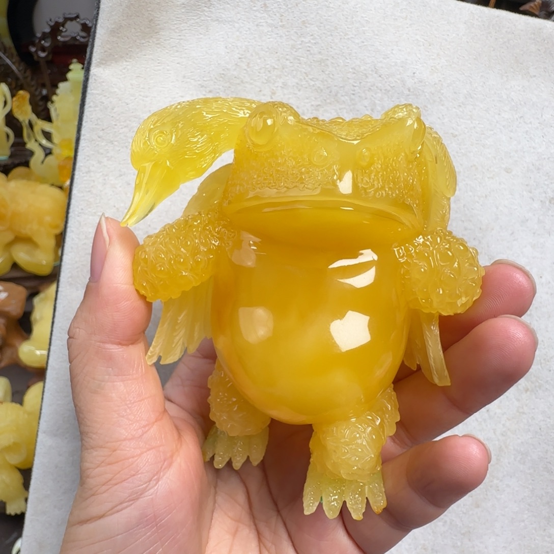 蜜蜡未镶嵌珠宝奇石