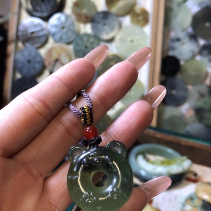 岫玉岫玉挂件未镶嵌