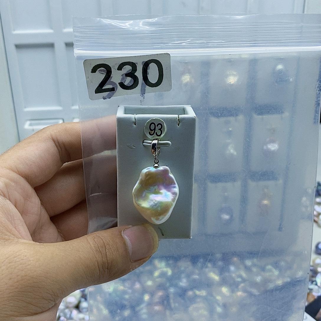淡水珍珠合金颈饰
