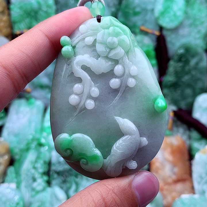 翡翠未镶嵌吊坠(不含链)