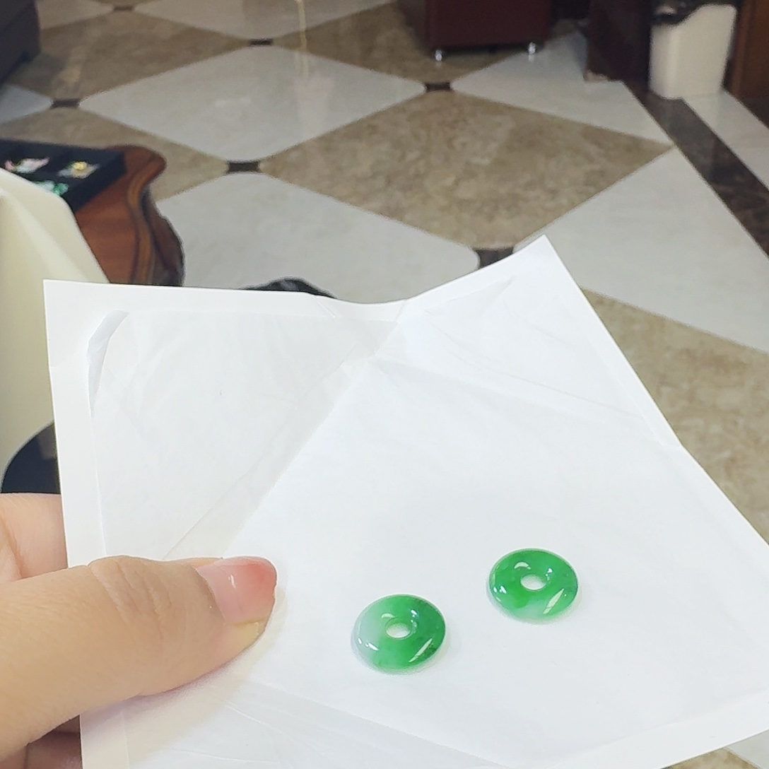 翡翠耳饰未镶嵌未镶嵌