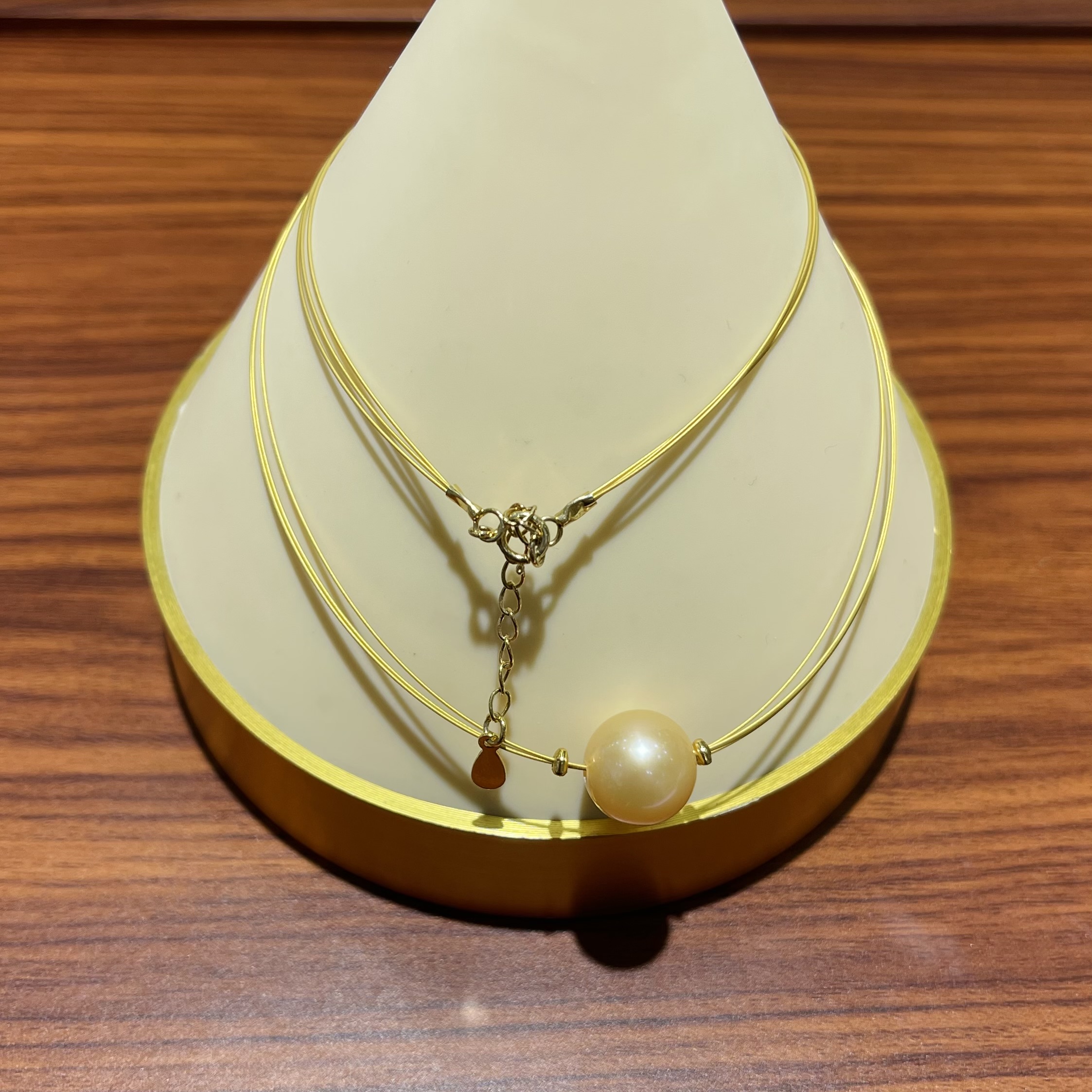 【老郑家】珍珠吊坠一个  带绳 多样性发一件 约11mm+