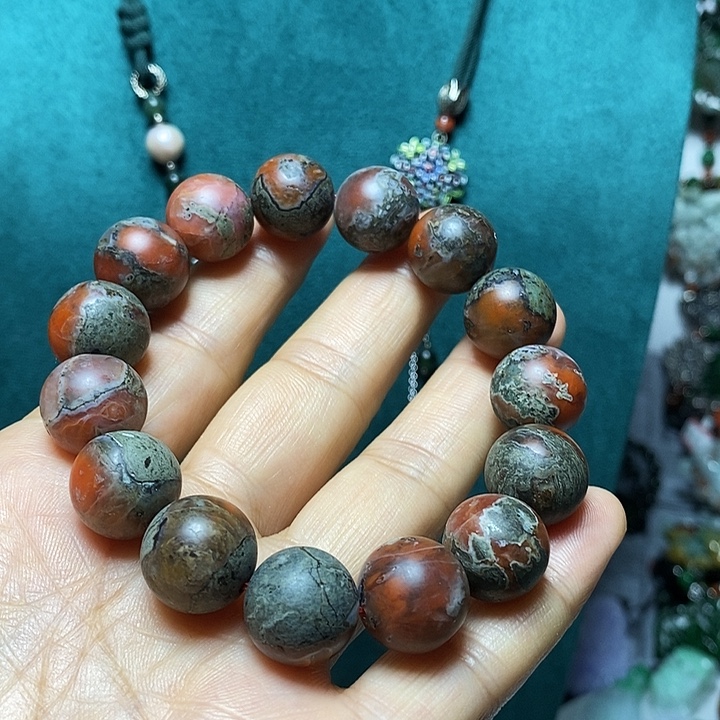 圏***翡翠未镶嵌吊坠(赠链)