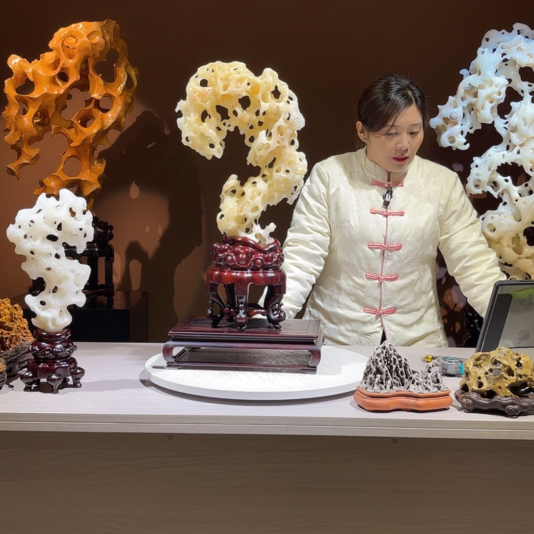 哎***呦太湖石摆件，高，57。 宽，28