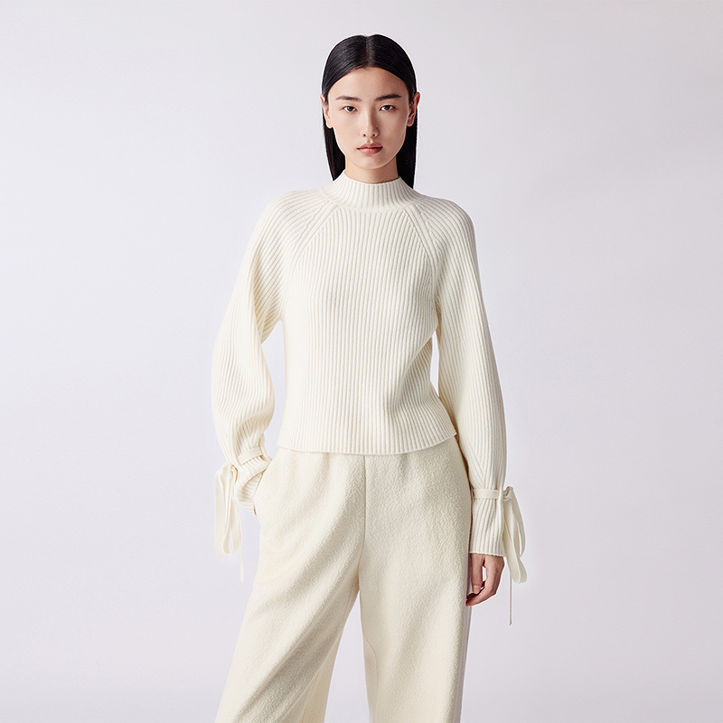 LANCY/朗姿2025冬季新款设计感半高领白色套头针织衫女